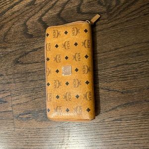 MCM Logo-Embossed Large Zip Wallet **AUTHENTIC - Lightly used!